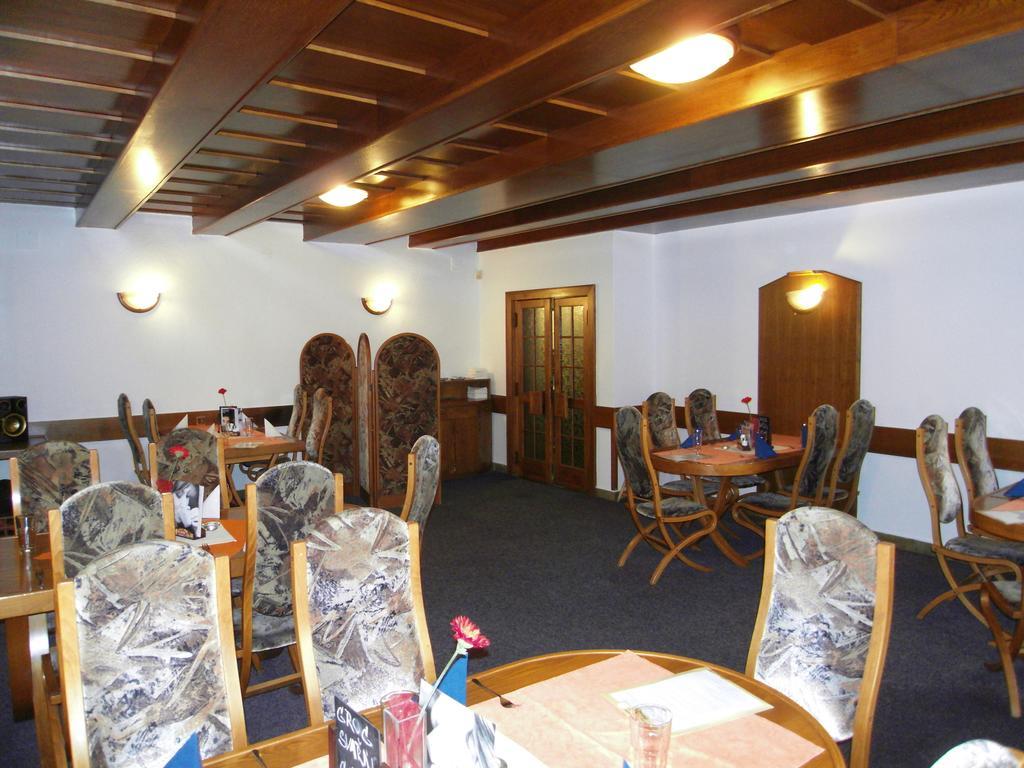 Penzion A Restaurace U Veterana Frenštát pod Radhoštěm Εξωτερικό φωτογραφία