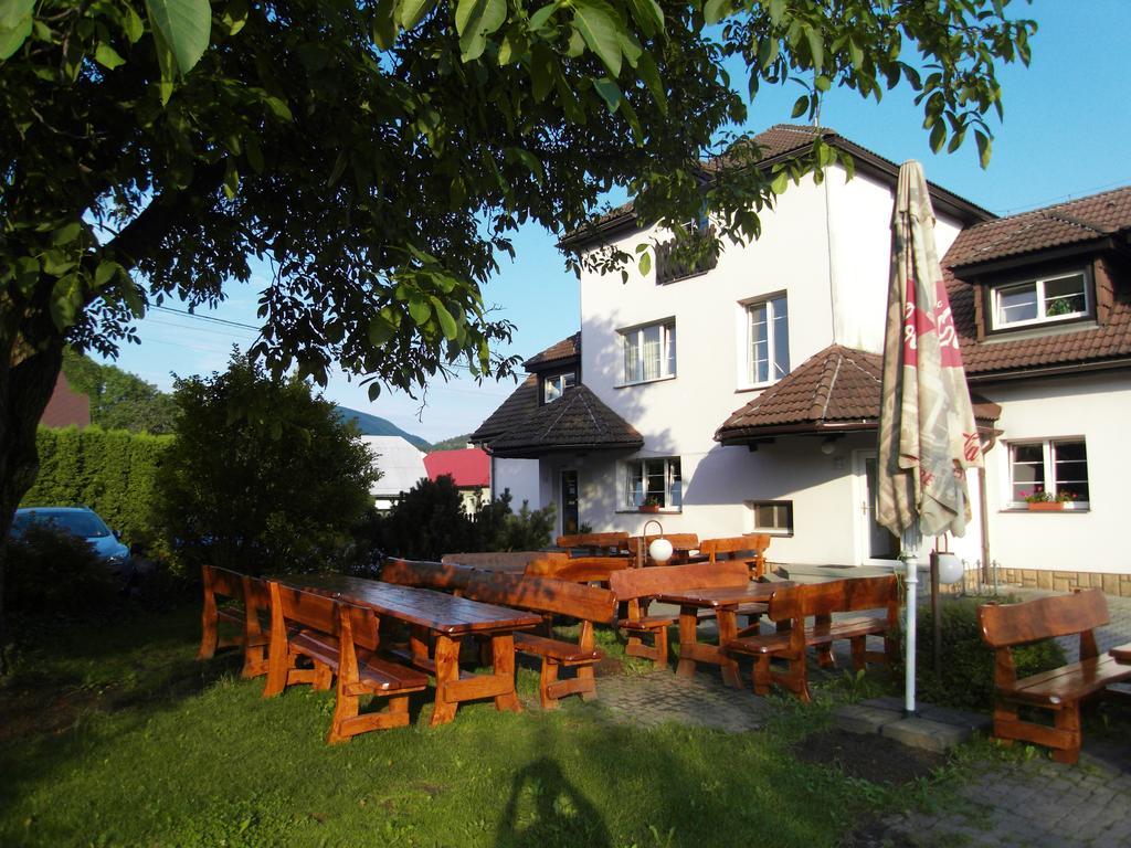 Penzion A Restaurace U Veterana Frenštát pod Radhoštěm Εξωτερικό φωτογραφία